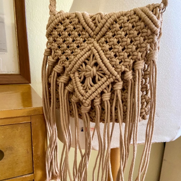 Bohemian Woven Crossbody Purse - Picture 2 of 3